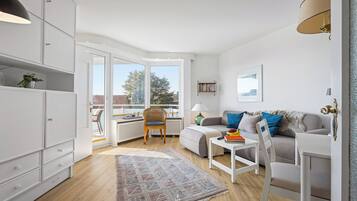 Fernseher, Stereoanlage