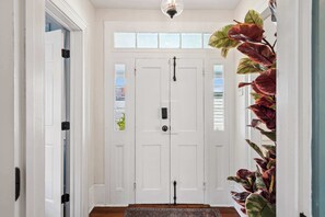 Interior - Luxe 1840s House w. Parking, Porches, 4 King Beds! (Charleston)