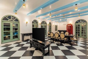 Premium Room | Living area | 42-inch LED TV with satellite channels