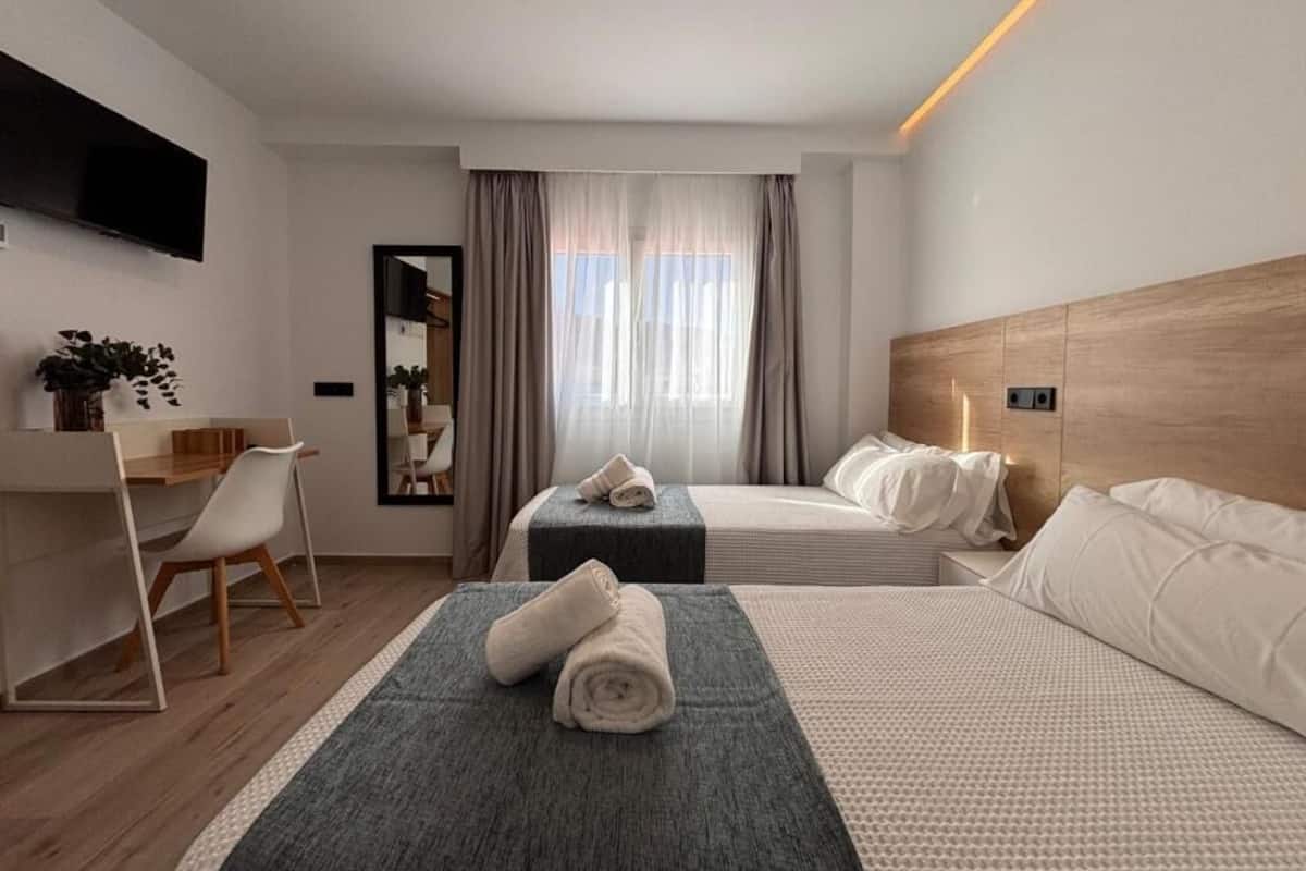 Standard Double or Twin Room, City View | Desk, soundproofing, free WiFi