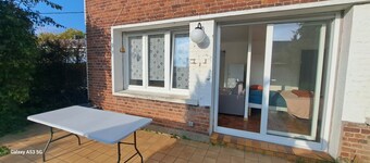 Quiet apartment with private garden and parking space