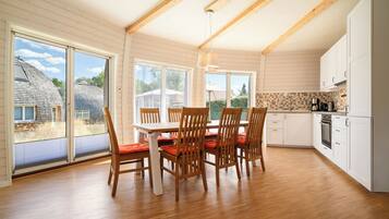 Kühlschrank, Ofen, Herdplatte, Geschirrspüler