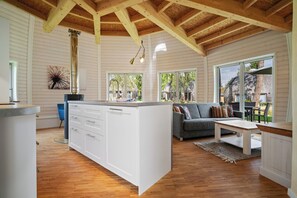 Interior - Design meets tranquillity: Chiara ball house on Lake Tollensesee with sauna, fireplace & terrace (Penzlin)