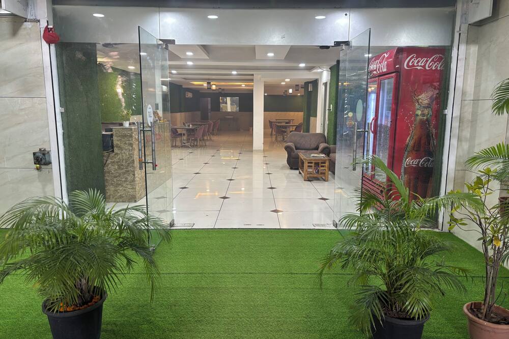 Hotel Royal Empire Indore