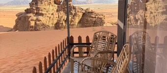 แคมป์หรู รัม เอลิแกนซ์