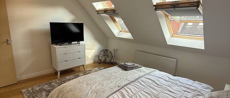 3 camere, ferro/asse da stiro, Wi-Fi