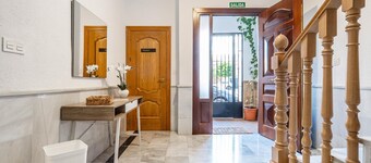 Spacious and private house near Granada