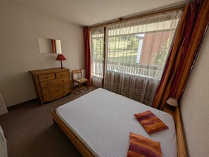 1 bedroom - Large apartment 6 pers, south, balcony, direct access to slopes (Montgenèvre)