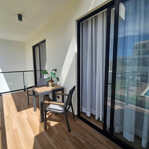 Apartment, 1 Bedroom, Accessible, Smoking | Balcony