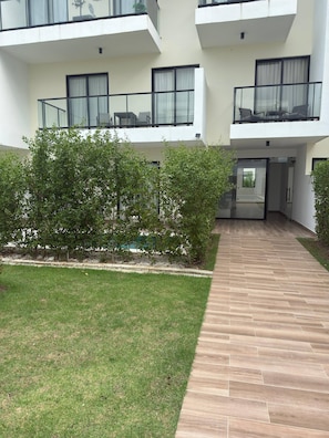 Apartment, 1 Bedroom, Accessible, Smoking | Balcony