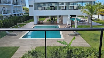 Appartement, 1 slaapkamer, toegankelijk voor mindervaliden, roken | Zwembad | Een buitenzwembad