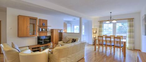 Apartment | Living room