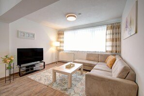 Apartment | Living room - Mountain View Ski Apartment (Wildschönau)