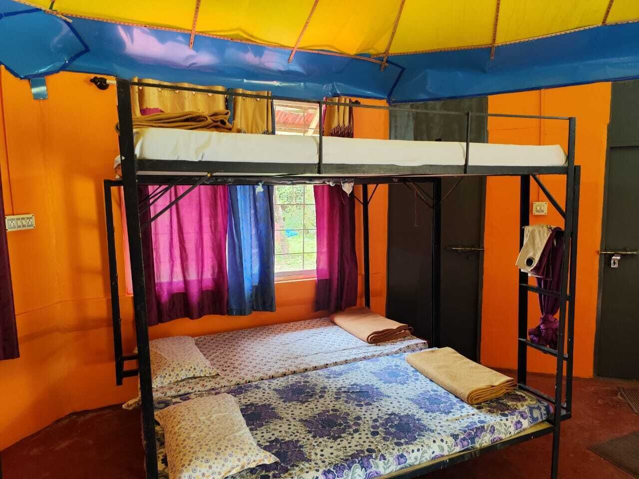 Shared Dormitory | Free WiFi