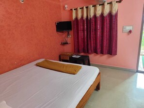 Deluxe Cottage - Rising Surya Homestay (Kushalnagar)