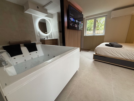 1 室のベッドルーム、WiFi、ベッドシーツ. 🏡 Fully-equipped cocooning apartment (KINGSIZE whirlpool bath)