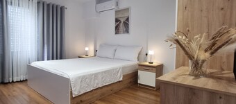 Stylish 1 Bedroom Duplex Apartment