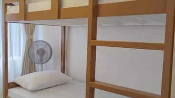 Bureau, Wi-Fi gratuit, draps fournis