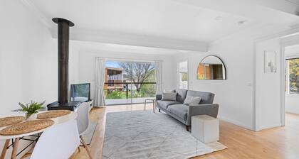 Serene 2BR Retreat in Goughs Bay Lake Eildon