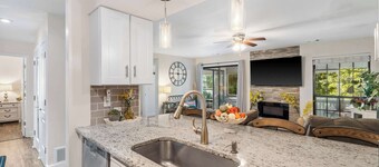 Cute, Comfy & Cozy For 6