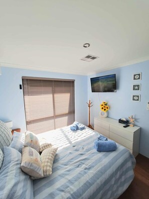 واي فاي وملاءات أسرّة