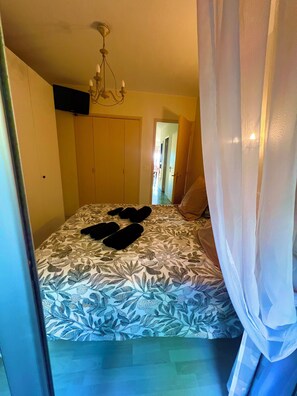 1 bedroom, iron/ironing board, free WiFi, bed sheets - Santa Monica : Monaco :7mn, Italie: 5mn, appt 44 m2 tt confort, vue mer montagne (Roquebrune-Cap-Martin)