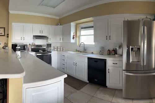 House | 3 bedrooms, desk, Internet