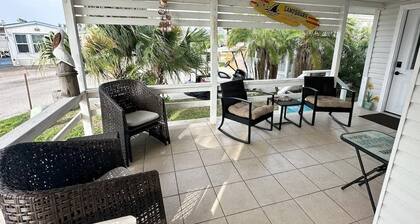 Lovely Cozy Cottage-pet Friendly