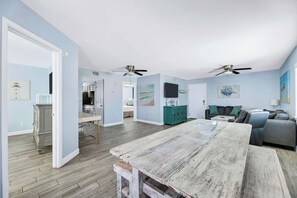 Apartment | 2 bedrooms - Gulf Coast Beach Front Condo (South Padre Island)