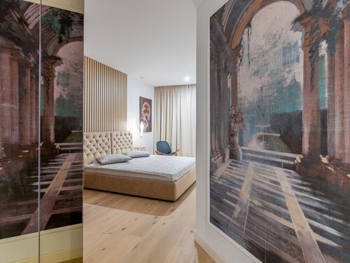 Luxury 1-bedroom apartment in park Herastrau Bucharest
