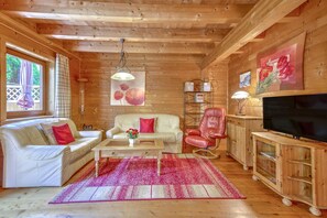 Living room - Holiday Village Wildschonau Traditional Chalet (Wildschönau)