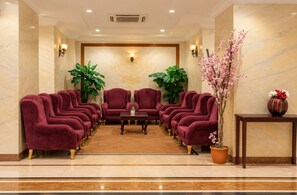 Lobby sitting area - Jawaher Al Bait 2 Hotel Makkah by oteleia (Makkah)