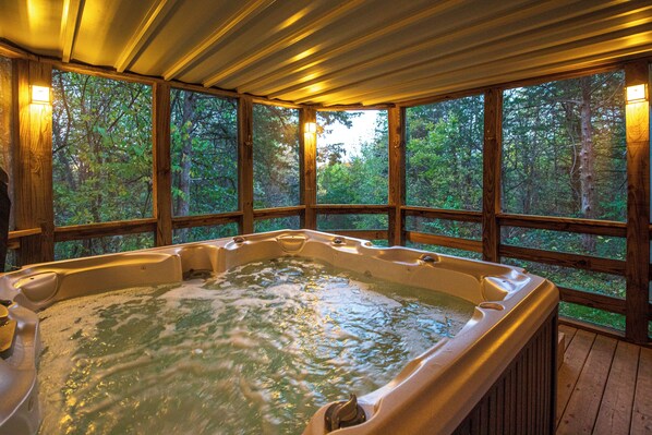 Indoor spa tub