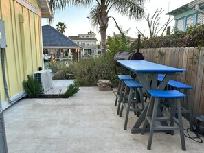 Outdoor dining - Canal Front Retreat w/ Boat Dock & Coastal Views (Port Isabel)