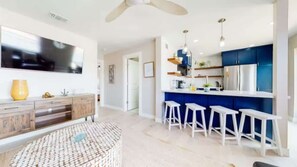 Interior - Modern Waterfront Escape with a Deck & BBQ Grill (Port Isabel)