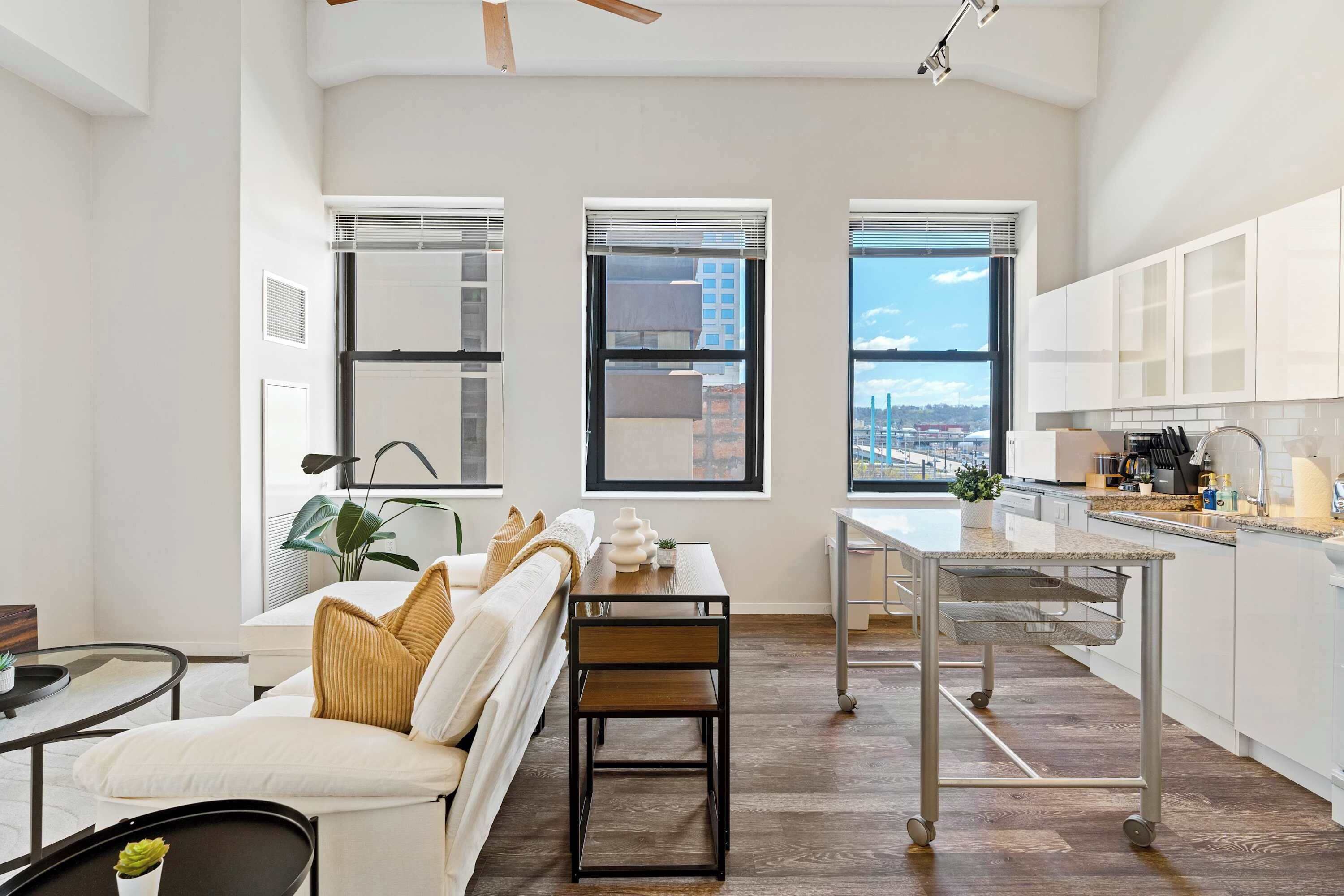 Télévision, espaces bureaux