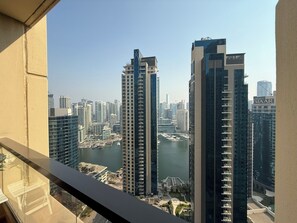Property grounds - Tiramisu - Luxury 2BR Apartment-JBR Beach with Marina View- Cozy Retreat (Dubai)