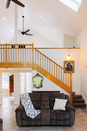 Televisión, chimenea