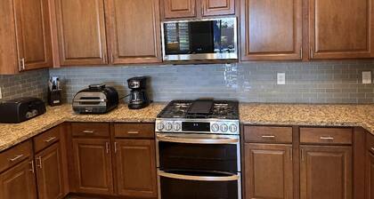 Unwind in Style - 3BR Home w/ Pool & Hot Tub - near Medical Centers