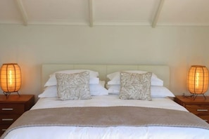 4 makuuhuonetta, silitysrauta/-lauta, Wi-Fi, vuodevaatteet