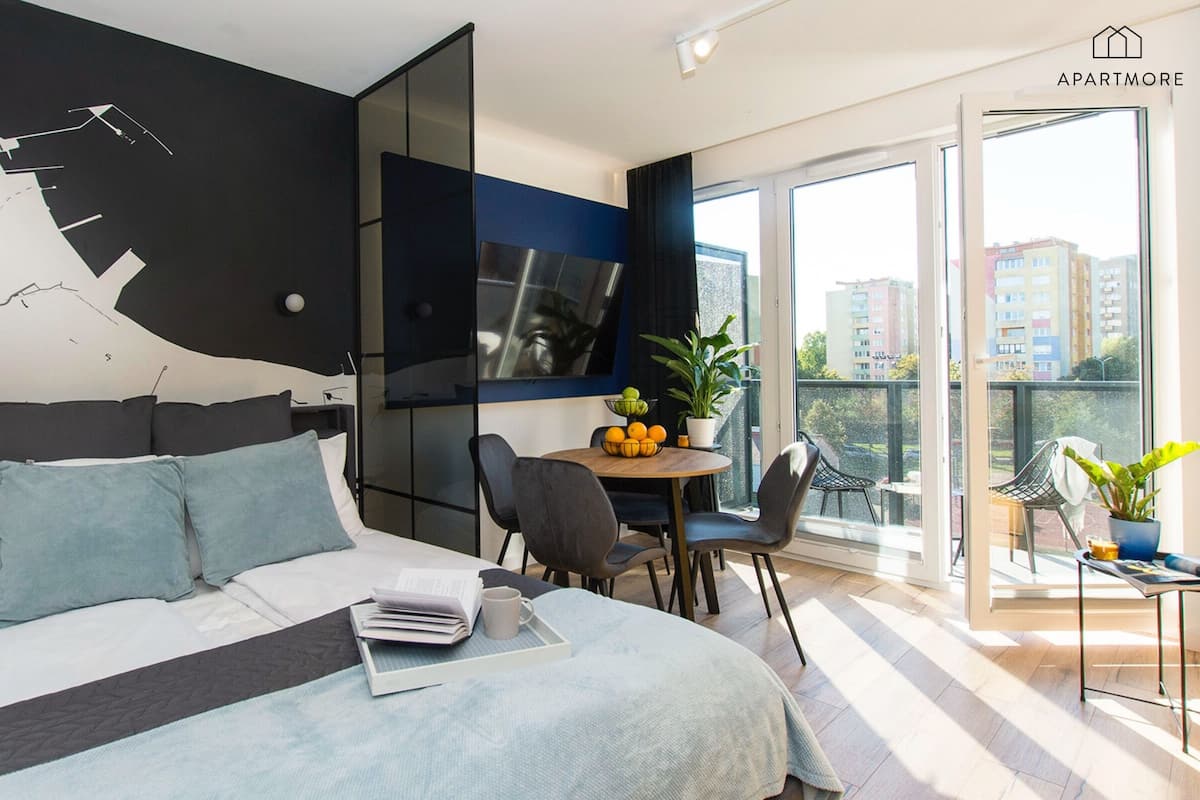 Comfort Studio Suite | Peralatan tempat tidur premium, Wi-fi percuma, dihias secara berasingan 