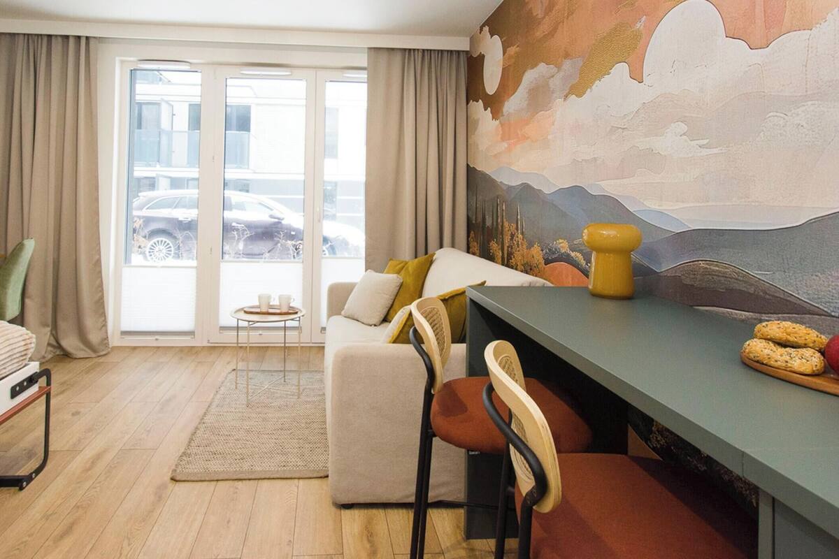 Comfort Studio Suite | Peralatan tempat tidur premium, Wi-fi percuma, dihias secara berasingan 