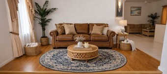 Grand Riverside Retreat â 5BR Pet-Friendly Home in Annandale