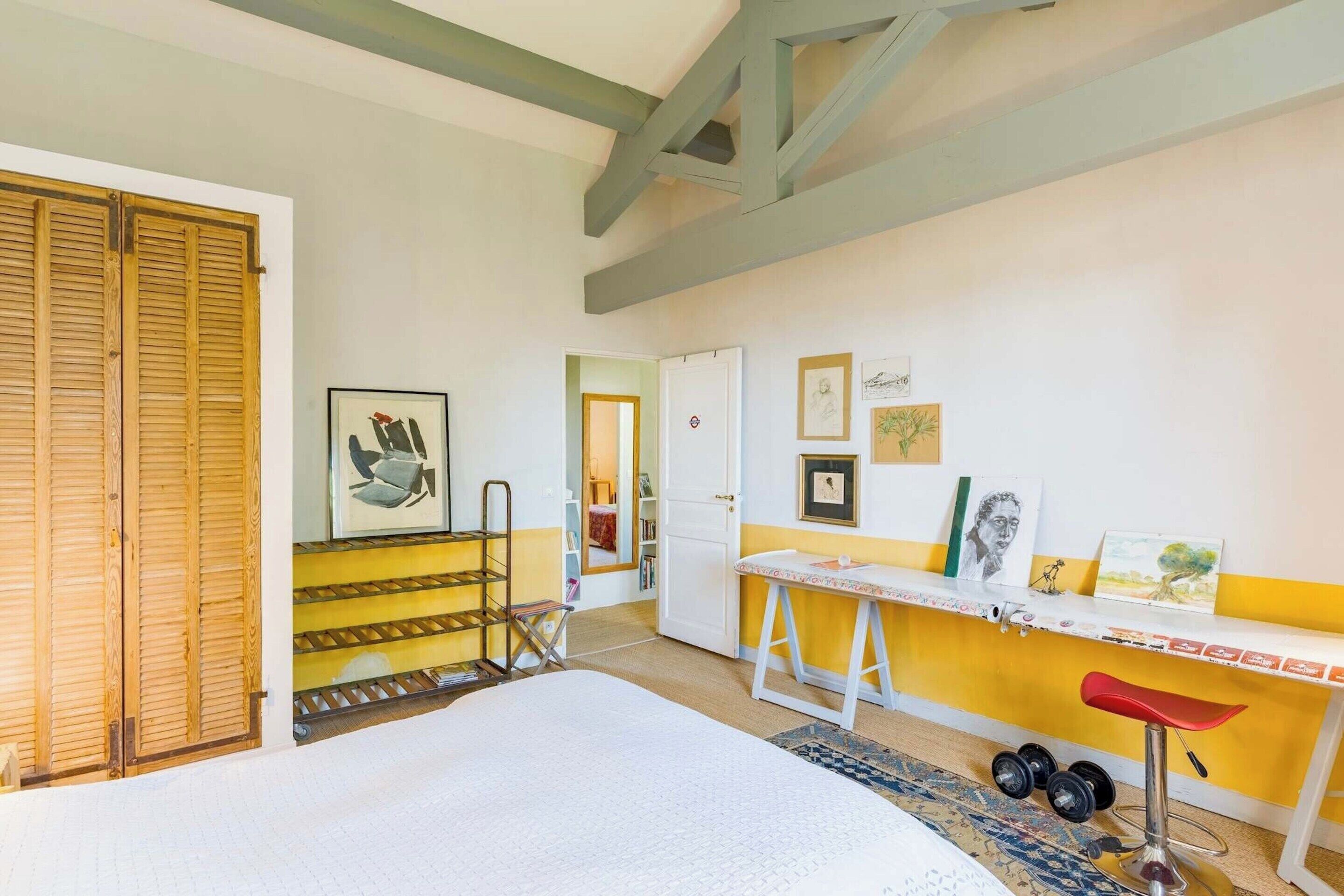 公寓 | 8 間臥室、熨斗/熨衣板、床單