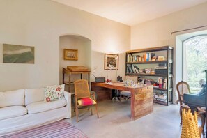 Apartment | Living room - Elegant Bastide Near Aix With Pool (Aix-en-Provence)