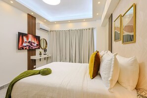 1 chambre, bureau, fer et planche à repasser, Wi-Fi