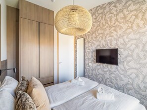 House | 3 bedrooms, bed sheets - Lavish Apartment With Private Sauna (Sint Maartensvlotbrug)