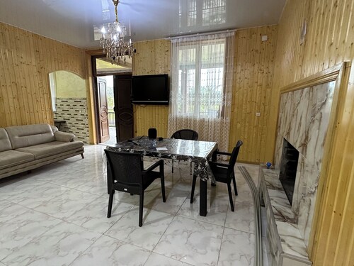 Charming 6-bedroom house with AC in Kobuleti