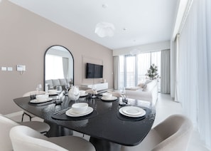 Apartment | 3 bedrooms, Internet - 703 Canal Front 5 in Dubai (Dubai)
