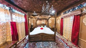 Escrivaninha, Wi-Fi de cortesia